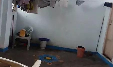 甜甜的女朋友他妈的和一个花花公子