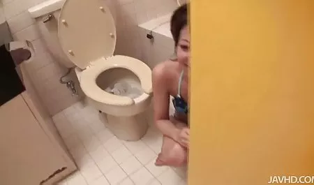 爸爸给继女一些暨发胶