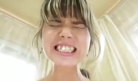 热的青少年性交由令人毛骨悚然的房东
