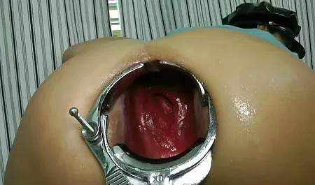 异国情调的美女Valentina Paradis勾引男人