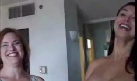 金发碧眼的女学生被她的老师强大的棒操